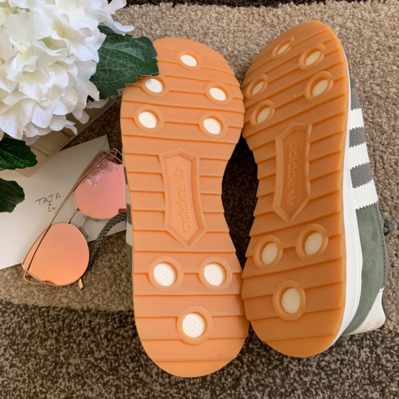 ✅SOLD! ADIDAS (ORIGINALS): 3-Stripe Green Kicks - Picture 5 of 8